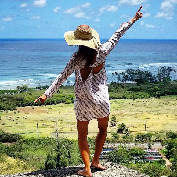 acacia swimwear Dresses & Skirts - Acacia ziggy tortolla swimwear coverup dress P rtw